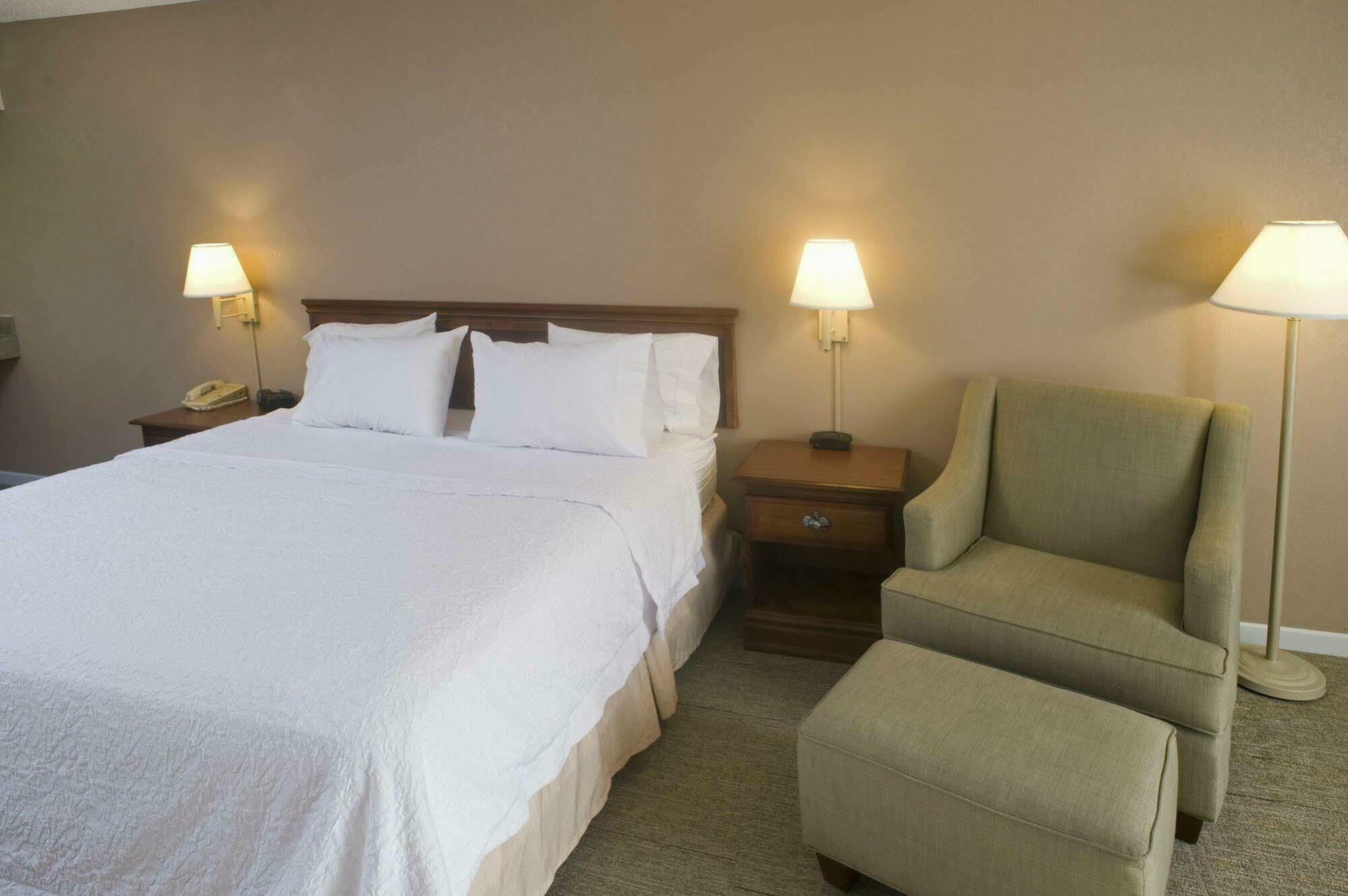 Hampton & 3* Springfield