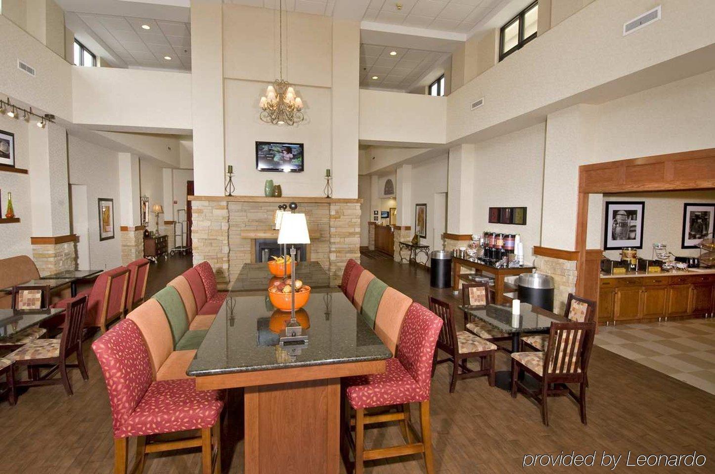 Hotel Hampton &